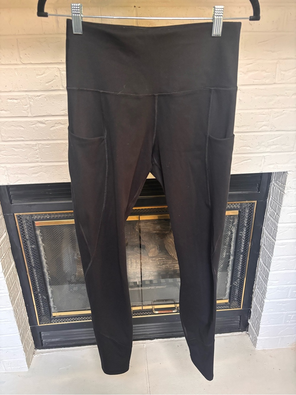 Black High-Waist Pocketed Active Leggings
